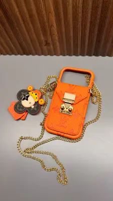 Anahtarlıklı telefon kılıfı