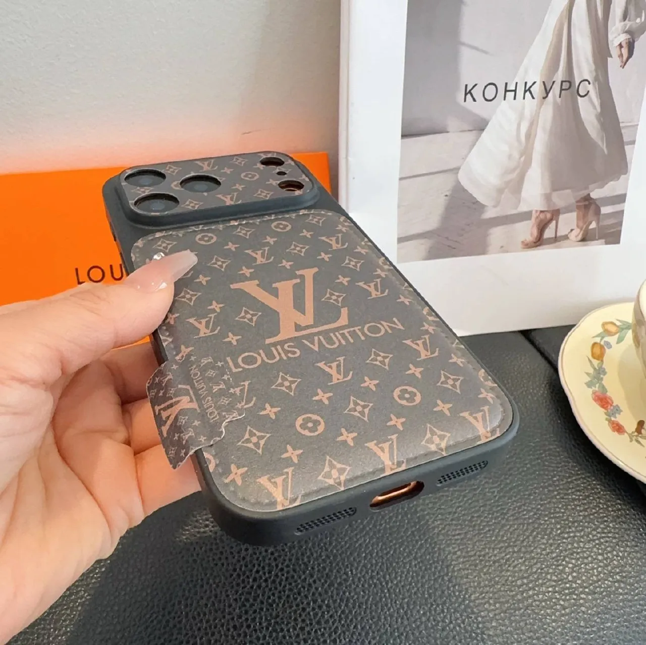 Anahtarlıklı kartlıklı telefon kılıfı 7
