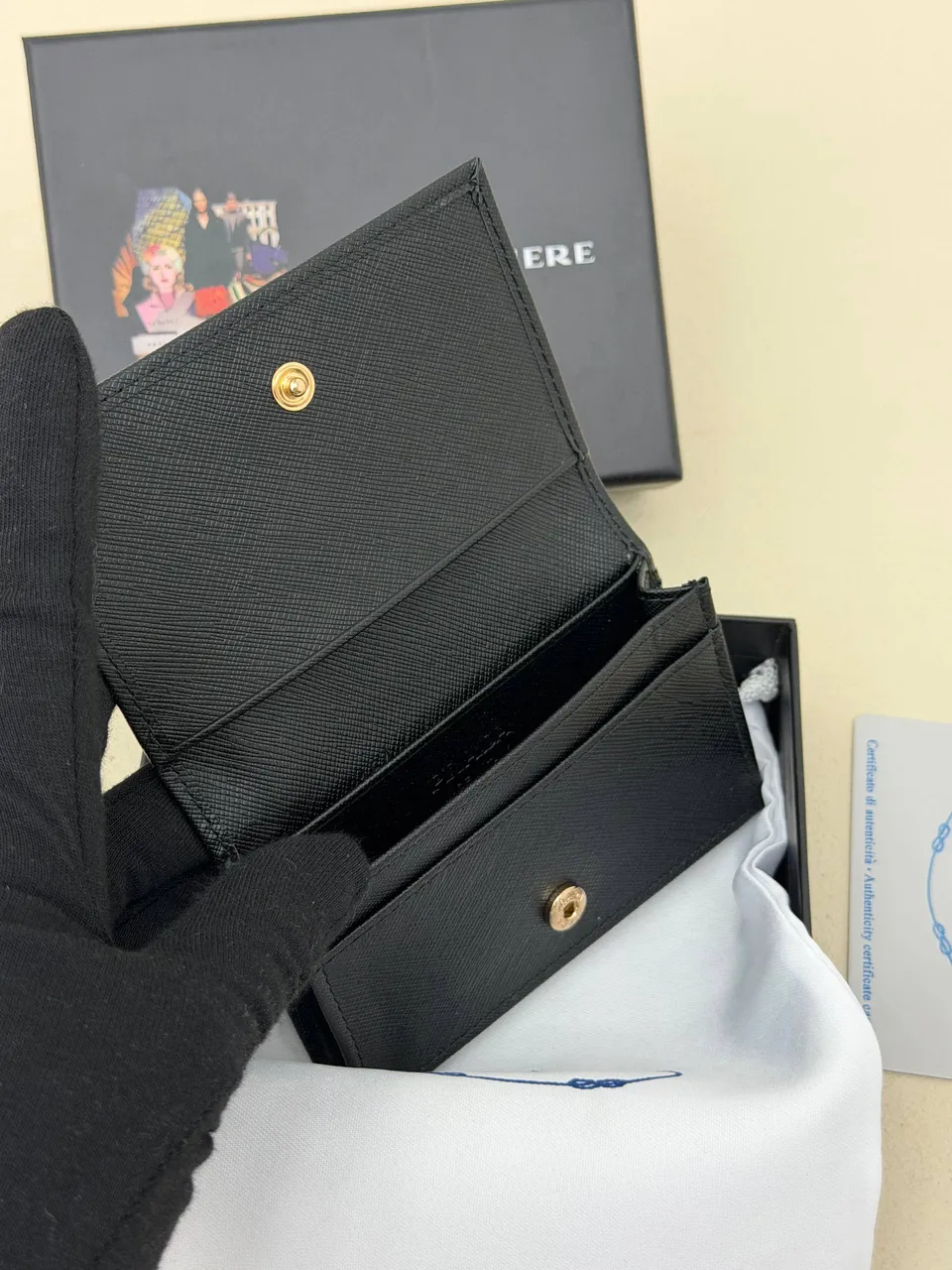 Prada cüzdan 4