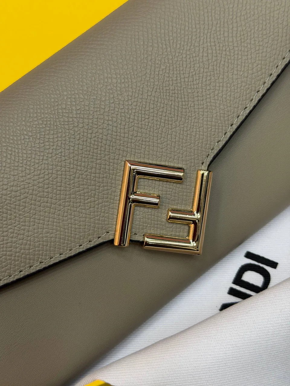 Fendi cüzdan 2
