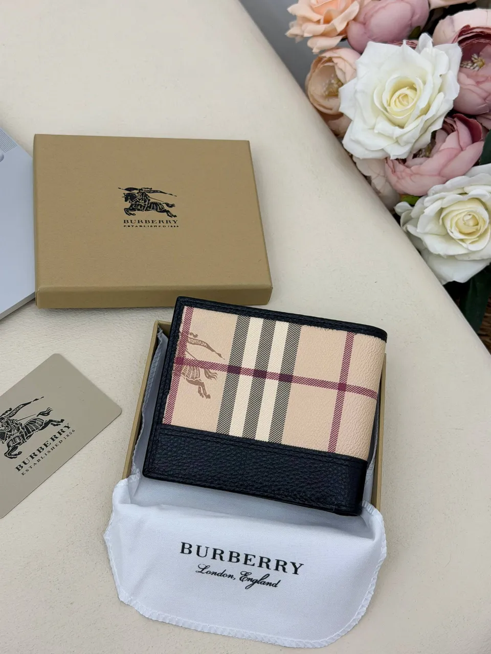 Burberry cüzdan 3