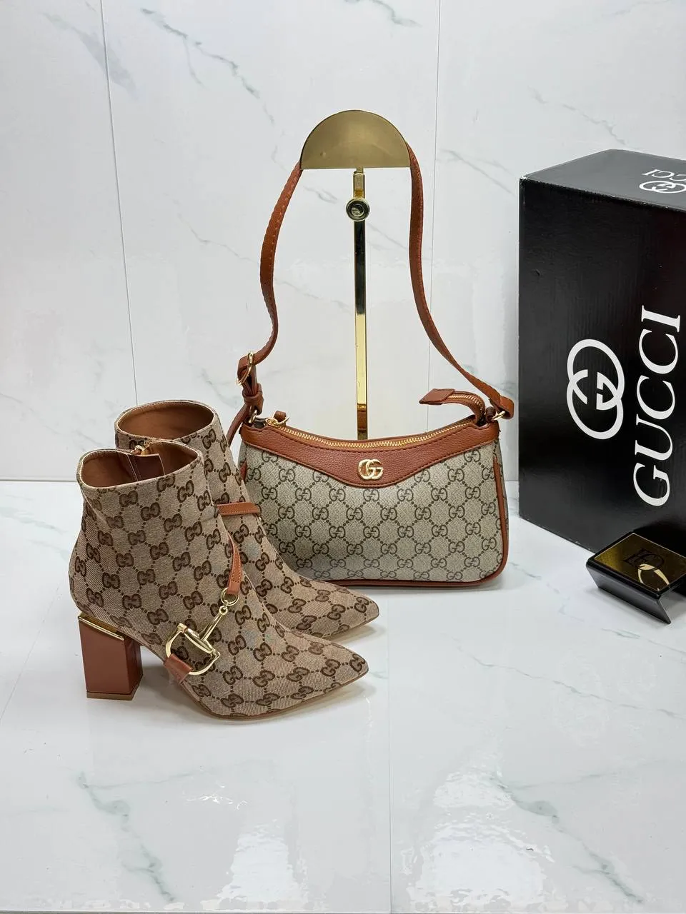 Gucci çanta ve ayakkabı 8
