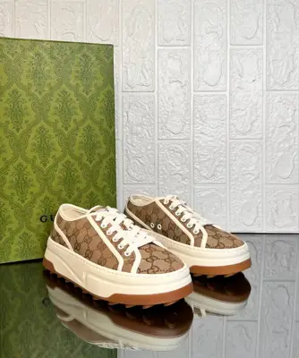 Tennis 1977 sneaker