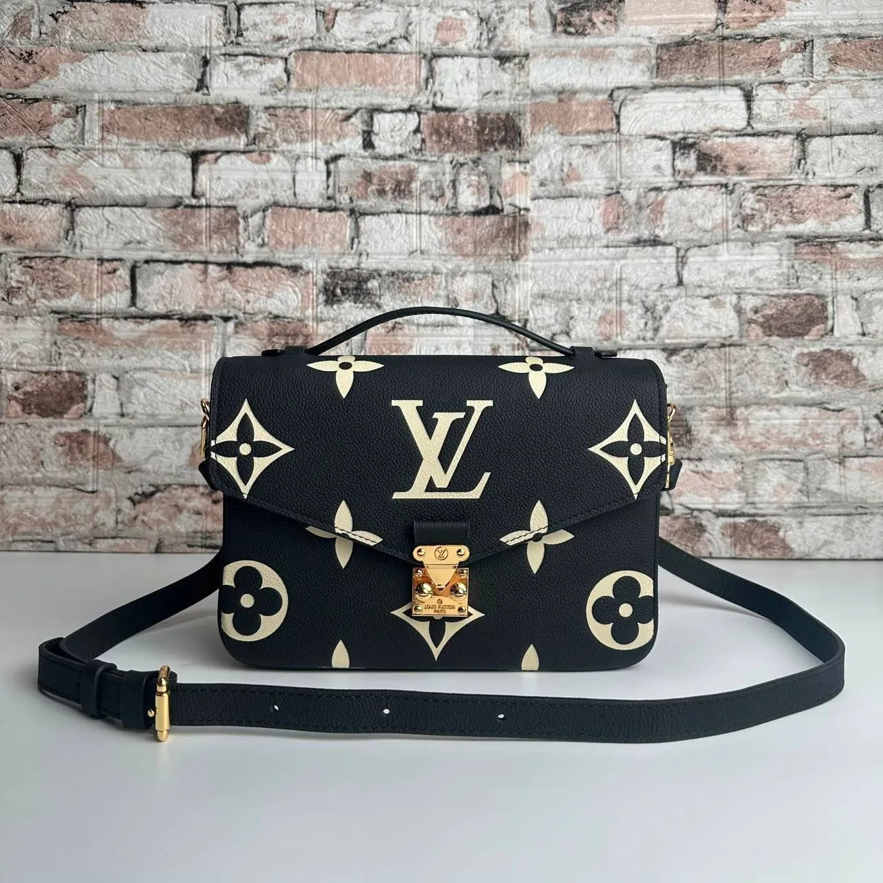 Metis Pochette çanta 3